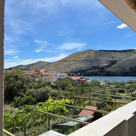 Apartmani Mlinar - Two Bedroom Apartment With Seaview Grebaštica Exteriér fotografie