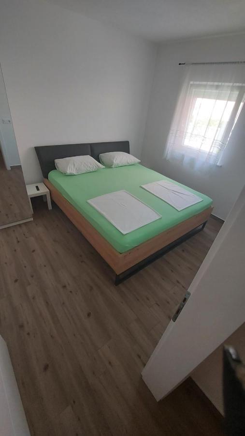 Apartmani Mlinar - Two Bedroom Apartment With Seaview Grebaštica Exteriér fotografie
