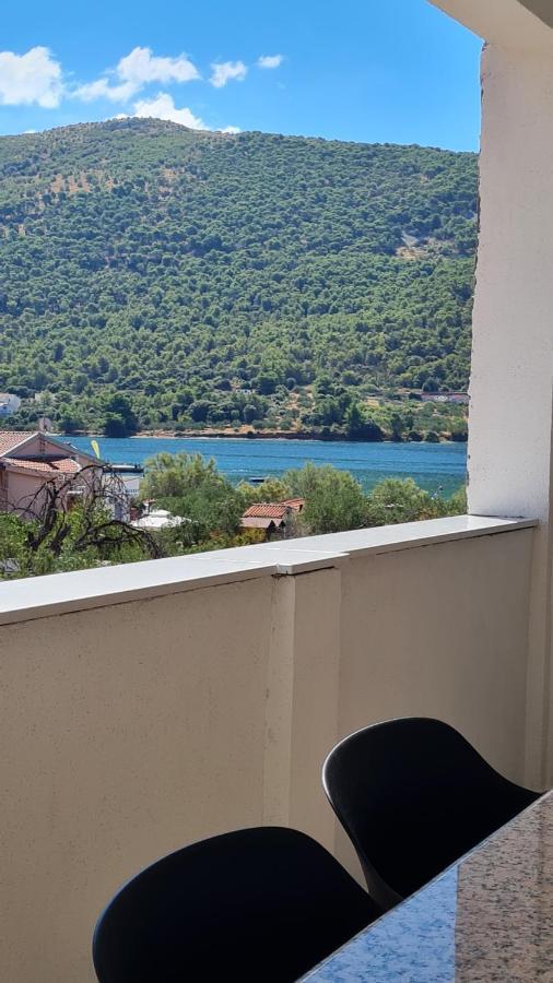 Apartmani Mlinar - Two Bedroom Apartment With Seaview Grebaštica Exteriér fotografie